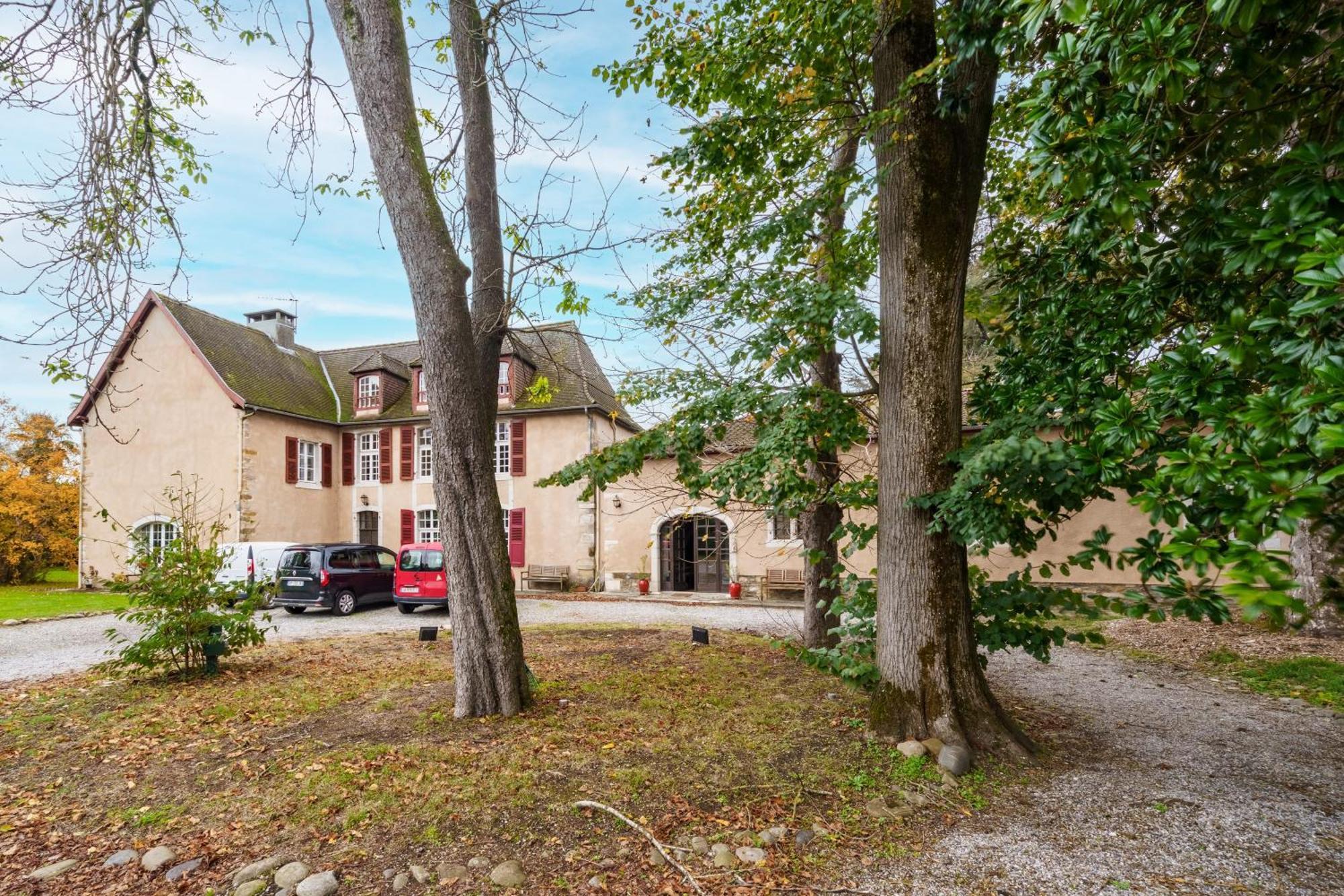 La Petite Maison - Avec Piscine Partagee Villa Osserain-Rivareyte Exterior foto